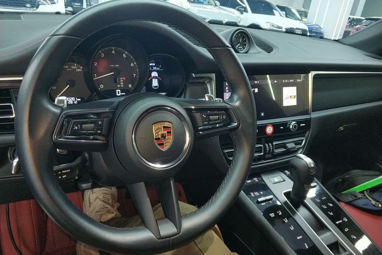 Used Porsche Macan 2023 Macan 2.0T Center Console