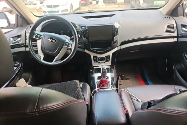 Used BYD e5 2016 300 Luxury Edition
