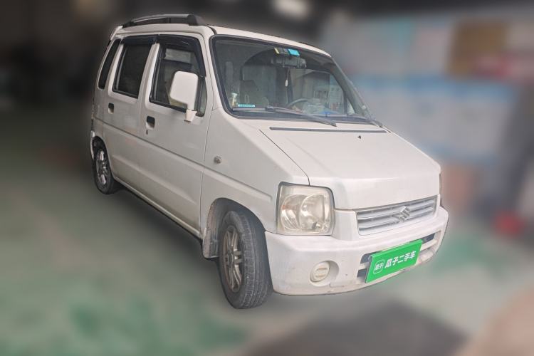 Used Suzuki Wagon R 2013 Venture Edition 1.0L Manual Economy Model Front Right 45 Deg