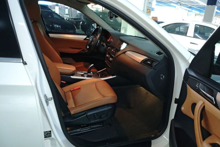 Used BMW X4 2014 xDrive28i Leading Model