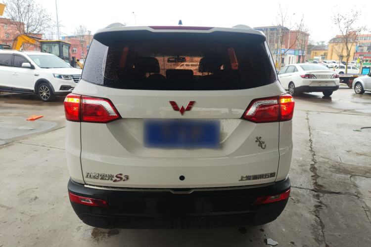 Used Wuling Hongguang S3 2018 1.5L Manual Comfort Model China V Standard
