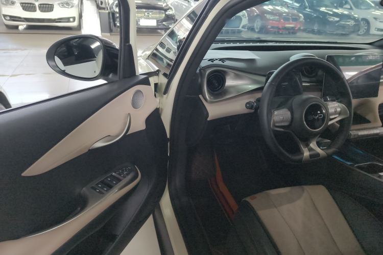 Used BYD Dolphin 2024 Honor Edition 420km Fashion Version
