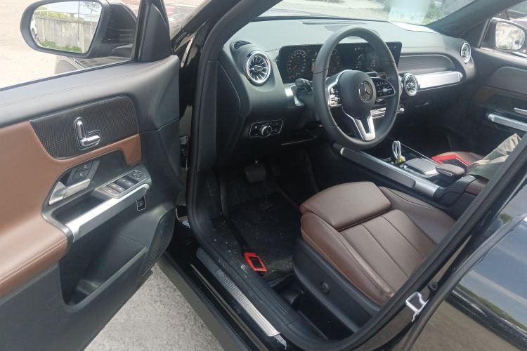 Used Mercedes-Benz GLB 2023 GLB 220 Sport Edition Driver Seat