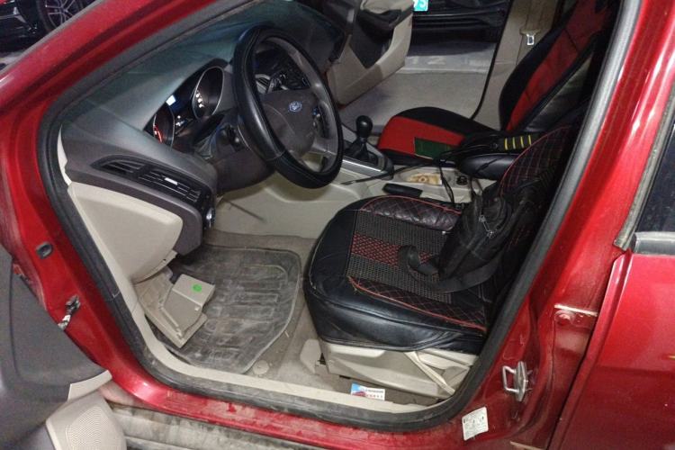 Used Ford Focus 2012 Sedan 1.6L Manual Comfort Model
