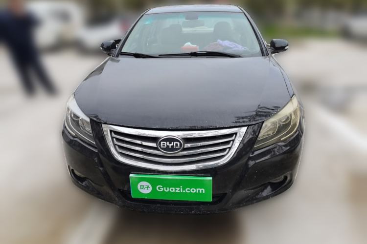 Used BYD G6 2013 2.0L Manual Luxury Version