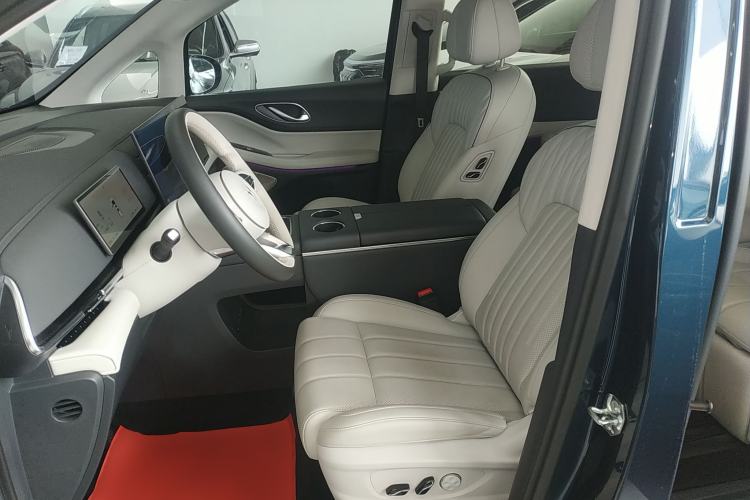 Used VOYAH Dream 2025 PHEV Four-Wheel-Drive Flagship Kunpeng Edition Left Front Seat