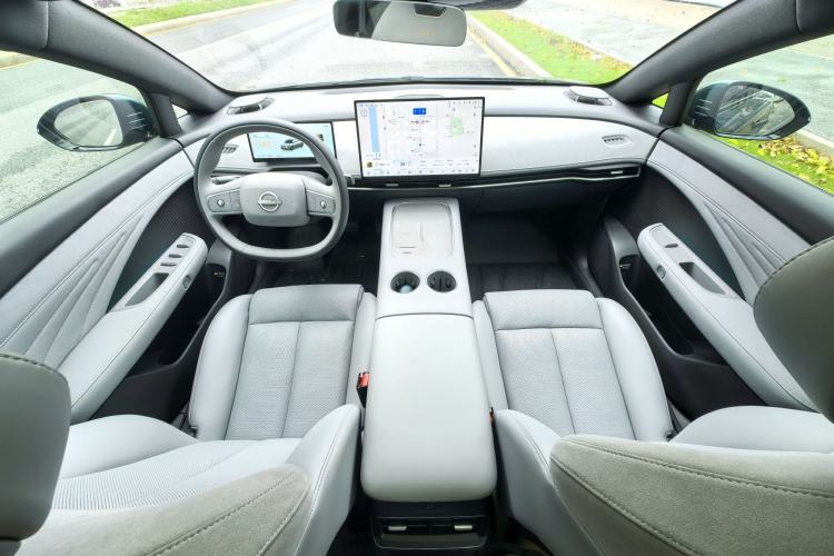 Used Nissan N7 2025 510 Pro Interior 4