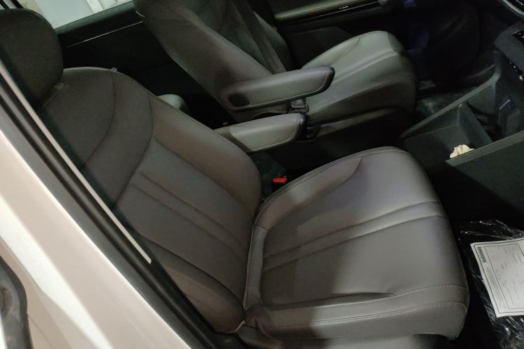 Used SAIC MAXUS Dajia 7 2024 Revised Version Super Hybrid Long-Range Edition Enjoyment Version Right Front Seat