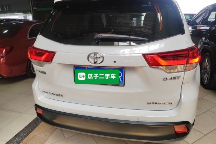 Used Toyota Highlander 2018 2.0T Four-Wheel Drive Prestige Version 7 Seats China VI Standard Rear