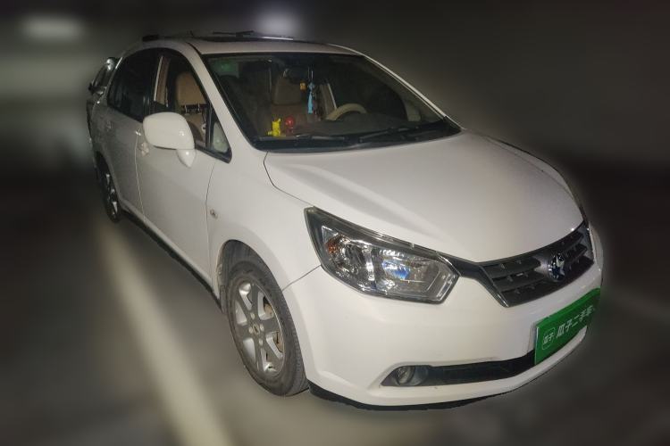 Used Venucia D50 2013 1.6L Manual Luxury Edition