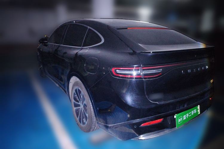 Used Hima Luxeed R7 2024 All-Electric 802 km Max
