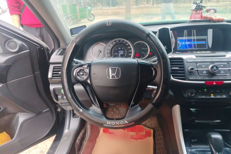 Used Honda Accord 2016 2.0L Comfort Edition
