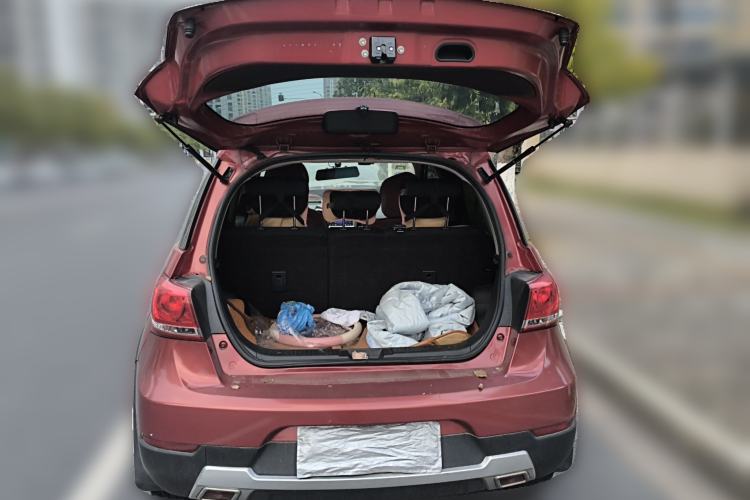 Used Haval H1 2017 Red-Label 1.5L AMT Comfort Model