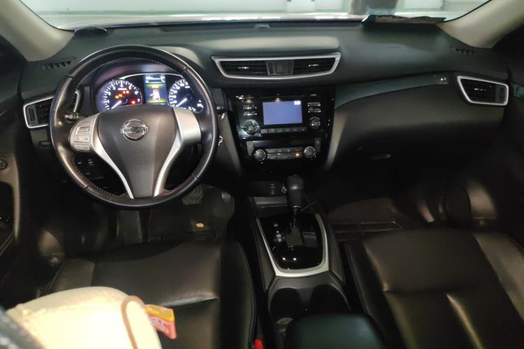 Used Nissan X-Trail 2014 2.5L CVT Luxury Edition 4WD
