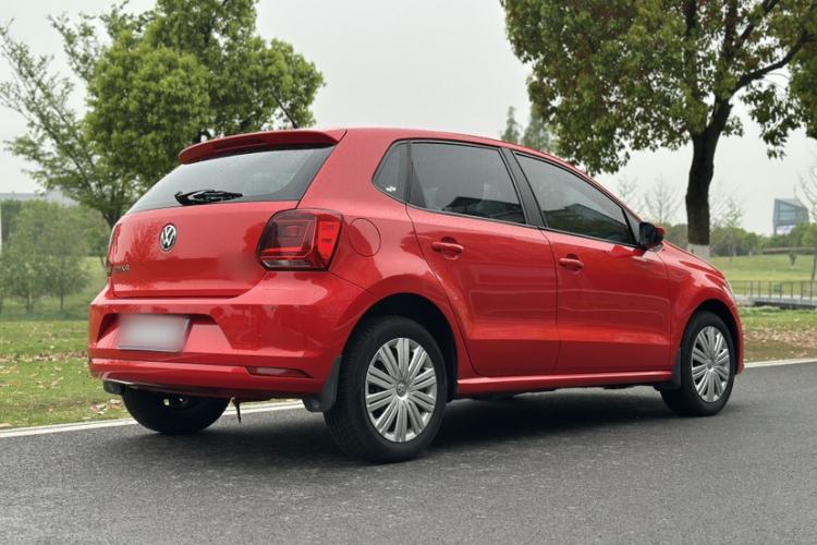 Used Volkswagen Polo 2016 1.6L Automatic Comfort Model Exterior 2