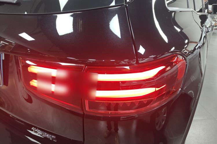 Used Mercedes-Benz GLB 2024 GLB 220 Dynamic Edition Exterior 3