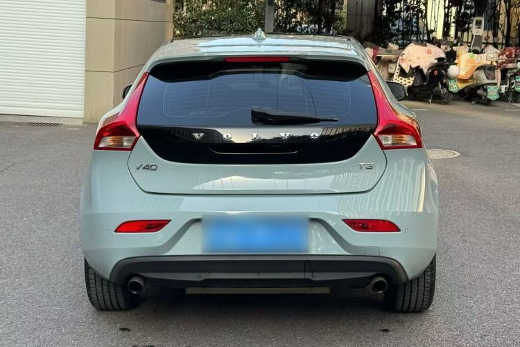 Used Volvo V40 2017 T3 Zhiyi Edition