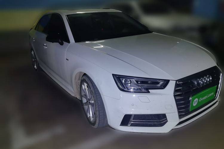 Used Audi A4L 2018 30th Anniversary Edition 45 TFSI quattro Individual Sport Edition Front Right 45 Deg