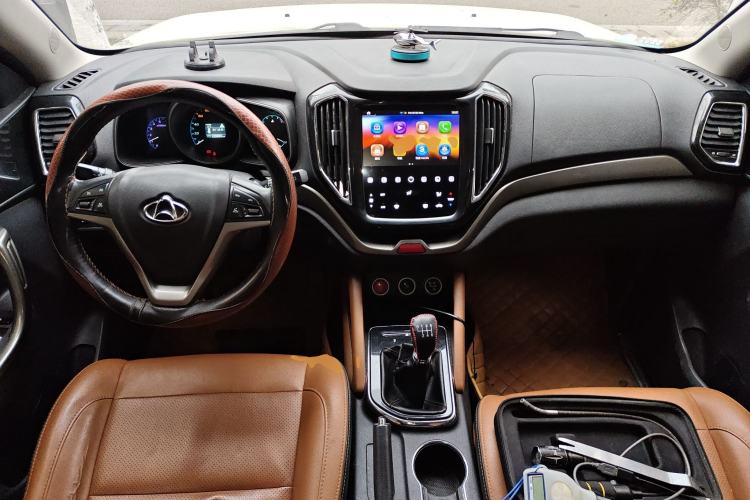 Used CHANGAN OSHAN CX70 2017 CX70T 1.5T Manual High-Performance Edition