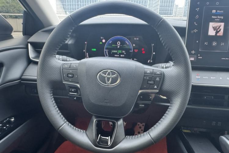 Used Toyota Camry 2026 Model Dual-Engine 2.0HSE Sport Lite Edition Steering Wheel