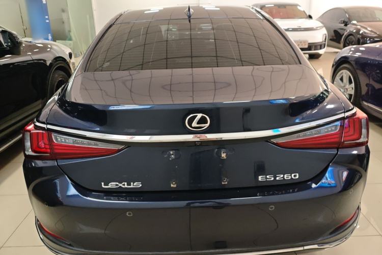 Used Lexus ES 2020 200 Excellence Edition Rear