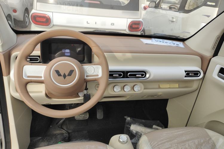 Used Wuling Hongguang MINIEV 2024 3rd Generation 215km Youth Edition
