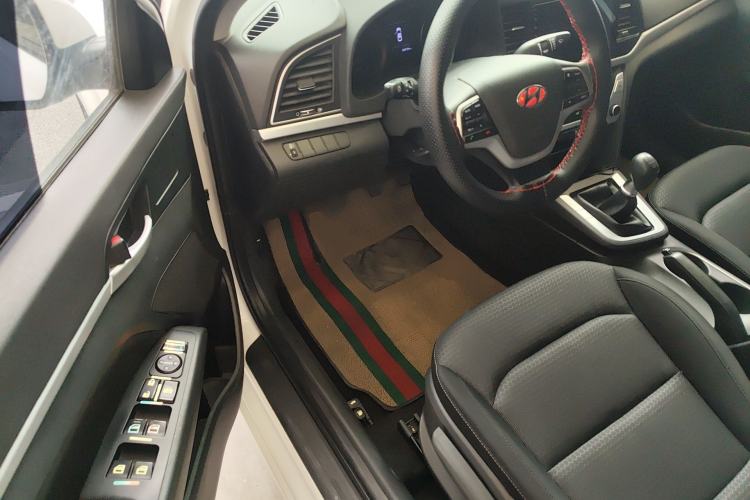 Used Hyundai Elantra (6th Generation / Lingdong) 2016 1.6L Manual ZhiXuan·Youth Edition Driver Seat