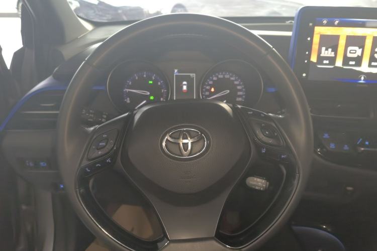 Used Toyota IZOA 2018 2.0L Yichi Edition China V Standard
