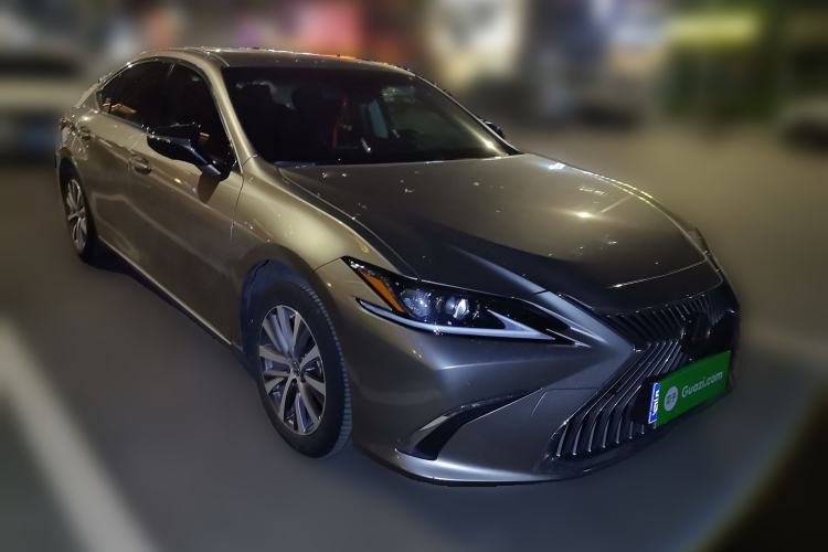 Used Lexus ES 2018 200 Excellence Edition China V Standard
