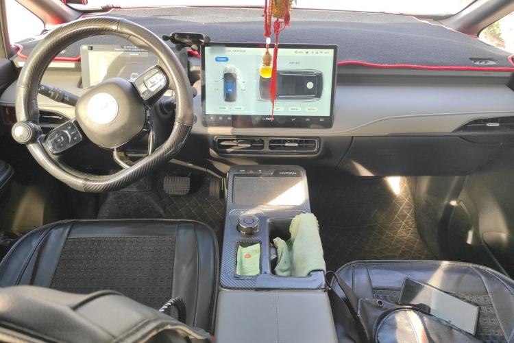 Used Hycan Z03 2022 510 km Range Trendy Cool Version 135 kW 63.98 kWh