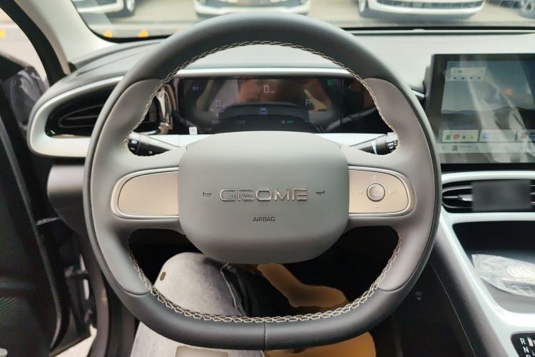 Used Geely Galaxy Geome 2026 Model 310km Youth Edition Steering Wheel