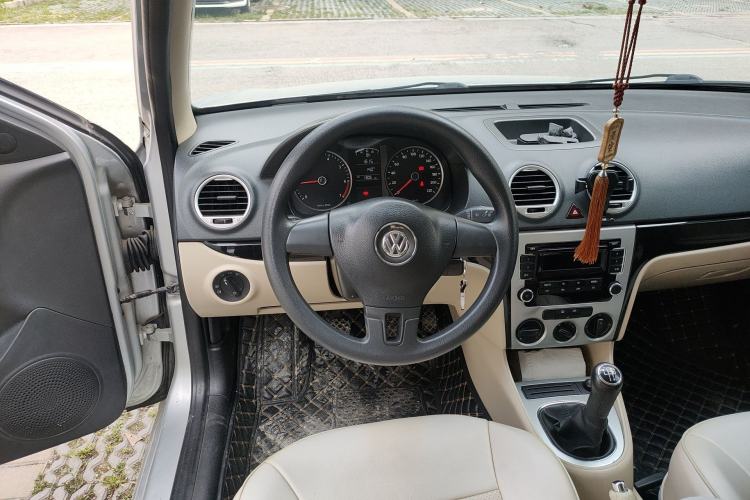 Used Volkswagen Lavida 2011 1.6L Manual Joy Version Steering Wheel