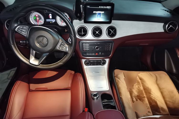 Used Mercedes-Benz GLA 2016 GLA 200 Fashion Model