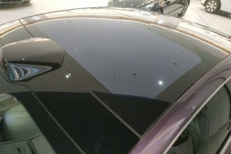 Used Hima Luxeed S7 2025 705 km Max
