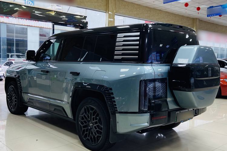 Used Yangwang U8 2023 Luxury Edition
