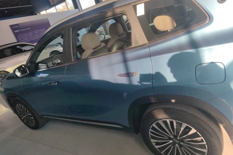 Used Chery Tiggo 8 PLUS C-DM 2025 1.5T 116 km Prestige Version 5 Seats
