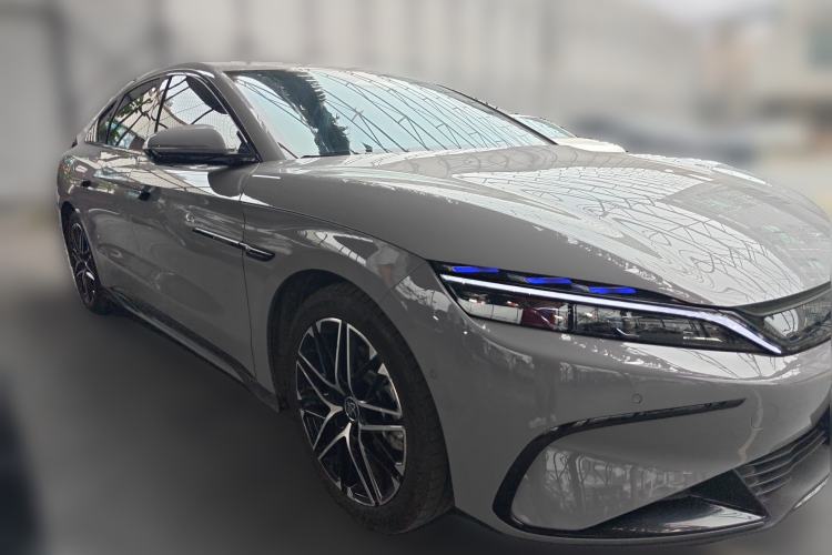 Used BYD Han 2025 EV Intelligent Driving Edition 605KM Prestige Model Front Right 45 Deg