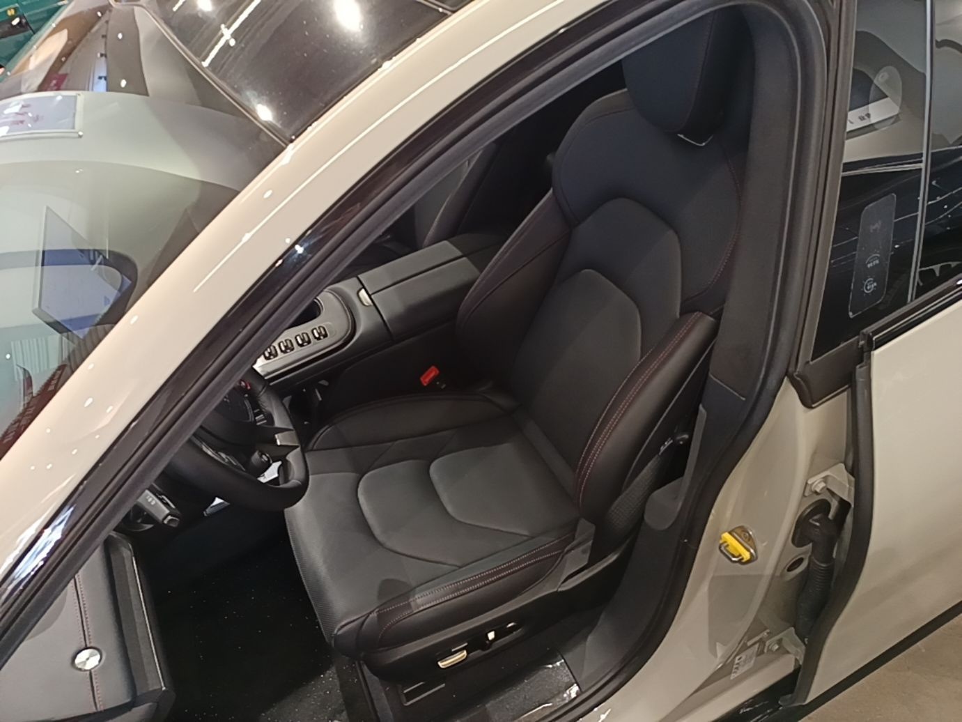 Xiaomi Auto SU7 2024 Four-Wheel Drive Ultra-Long Range Advanced Intelligent Driving Max Edition — снимка 17