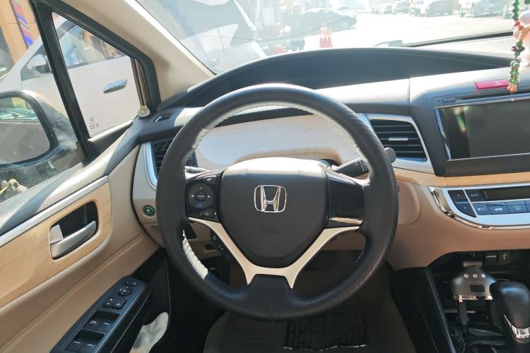 Used Honda Jade 2014 1.8L Automatic Comfort Elite Version 5 Seats