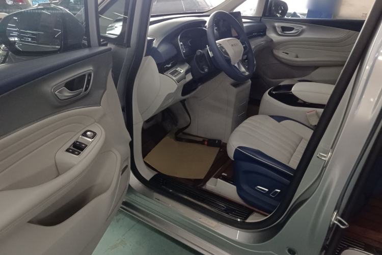 Used Roewe iMAX8 2022 400TGI Celebration Edition Driver Seat