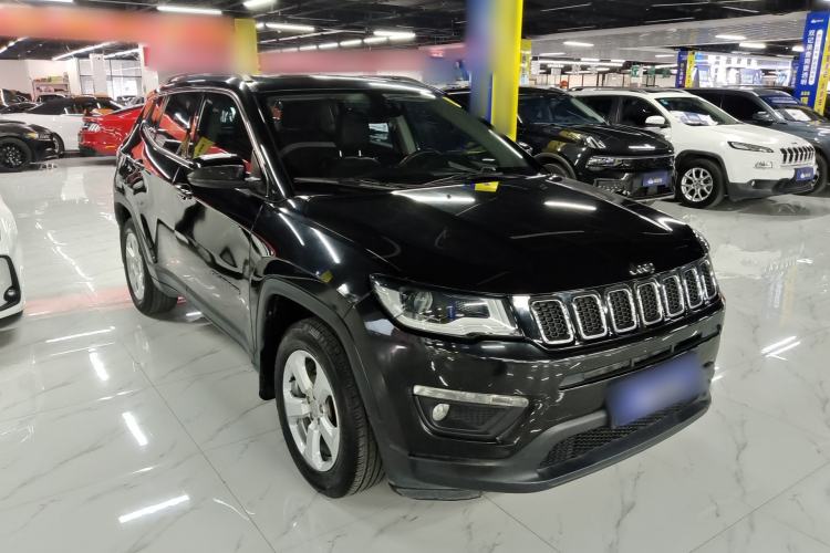 Used Jeep Compass 2017 200T Automatic Family Edition Front Right 45 Deg