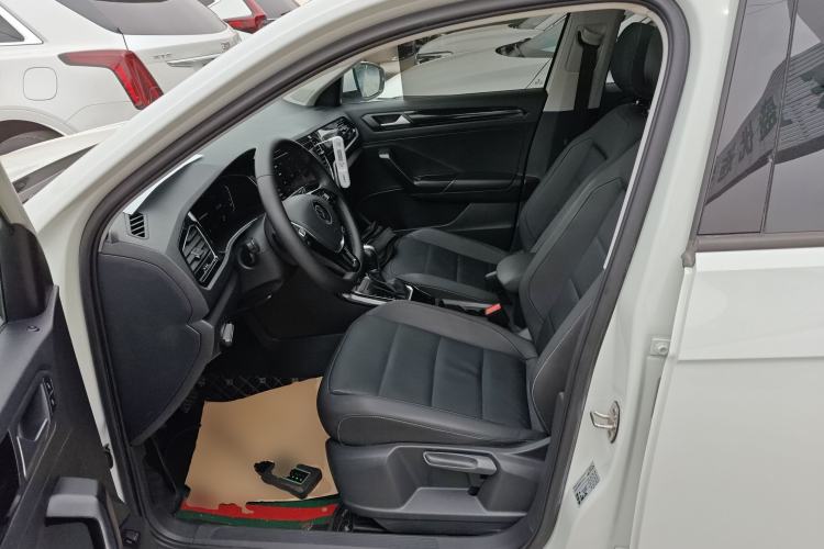 Used Volkswagen T-ROC 2021 280TSI DSG Two-Wheel Drive Comfort Connect Edition Left Front Seat