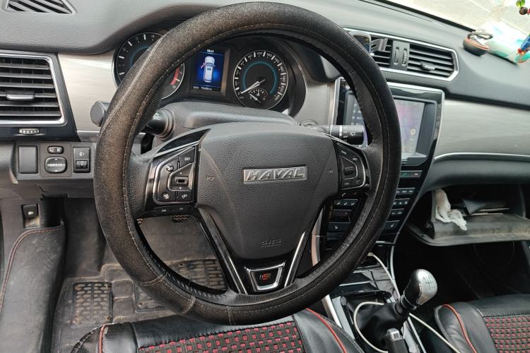Used Haval H2 2017 Red-Label 1.5T Manual Two-Wheel-Drive Elite Model