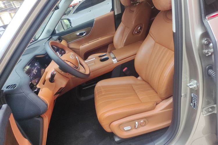 Used GAC Trumpchi S9 2025 Model Qiankun Ultra 6-Seater
