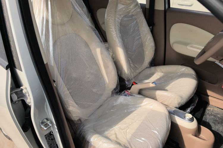 Used Wuling Hongguang MINIEV 2025 Four-Door Version Advanced Edition Right Front Seat