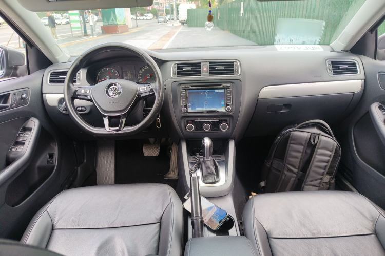 Used Volkswagen Sagitar 2014 Revised Version 1.6L Automatic Comfort Edition
