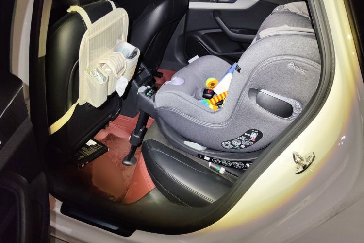 Used Audi A4L 2018 30th Anniversary Edition 40 TFSI Trendy Model Left Rear Seat