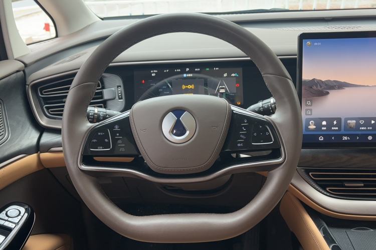 Used Denza D9 2022 DM-i 1040 Prestige Model