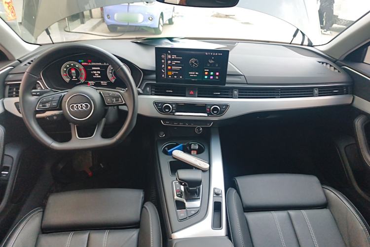 Used Audi A4L 2022 40 TFSI Luxury Dynamic Model
