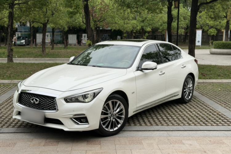 Used Infiniti Q50L 2018 2.0T Enjoyment Version China VI Standard